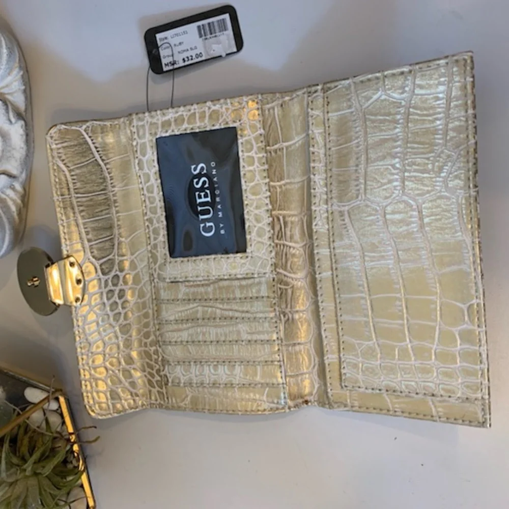 Vintage Guess  credit card and Wallet